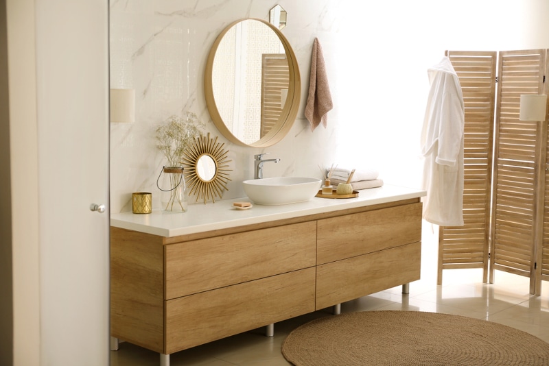 https://www.vitrier-miroitier.com/wp-content/uploads/2020/10/miroir-sur-mesure-salle-de-bain.jpg