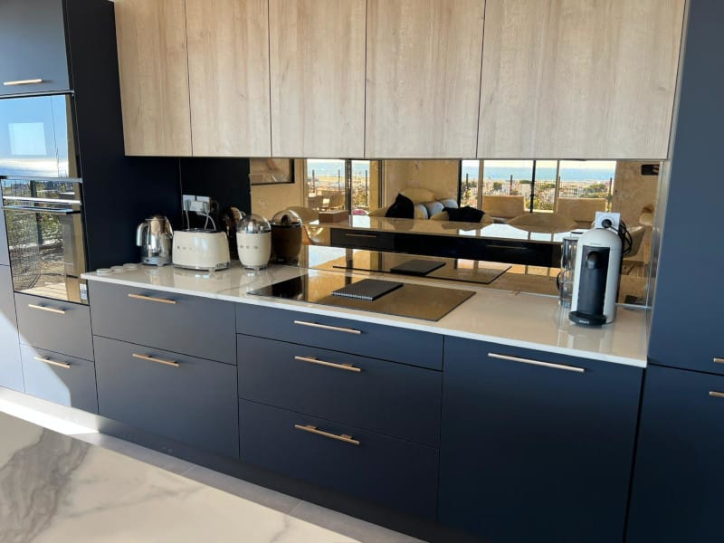 Credence cuisine en miroir bronze